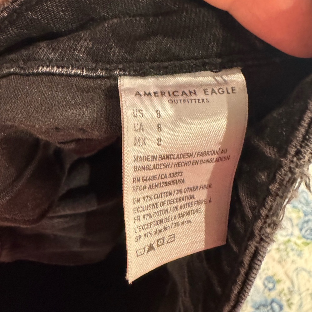 American‎ Eagle Outfitters Black Distressed Jean Shorts - Picture 3 of 4